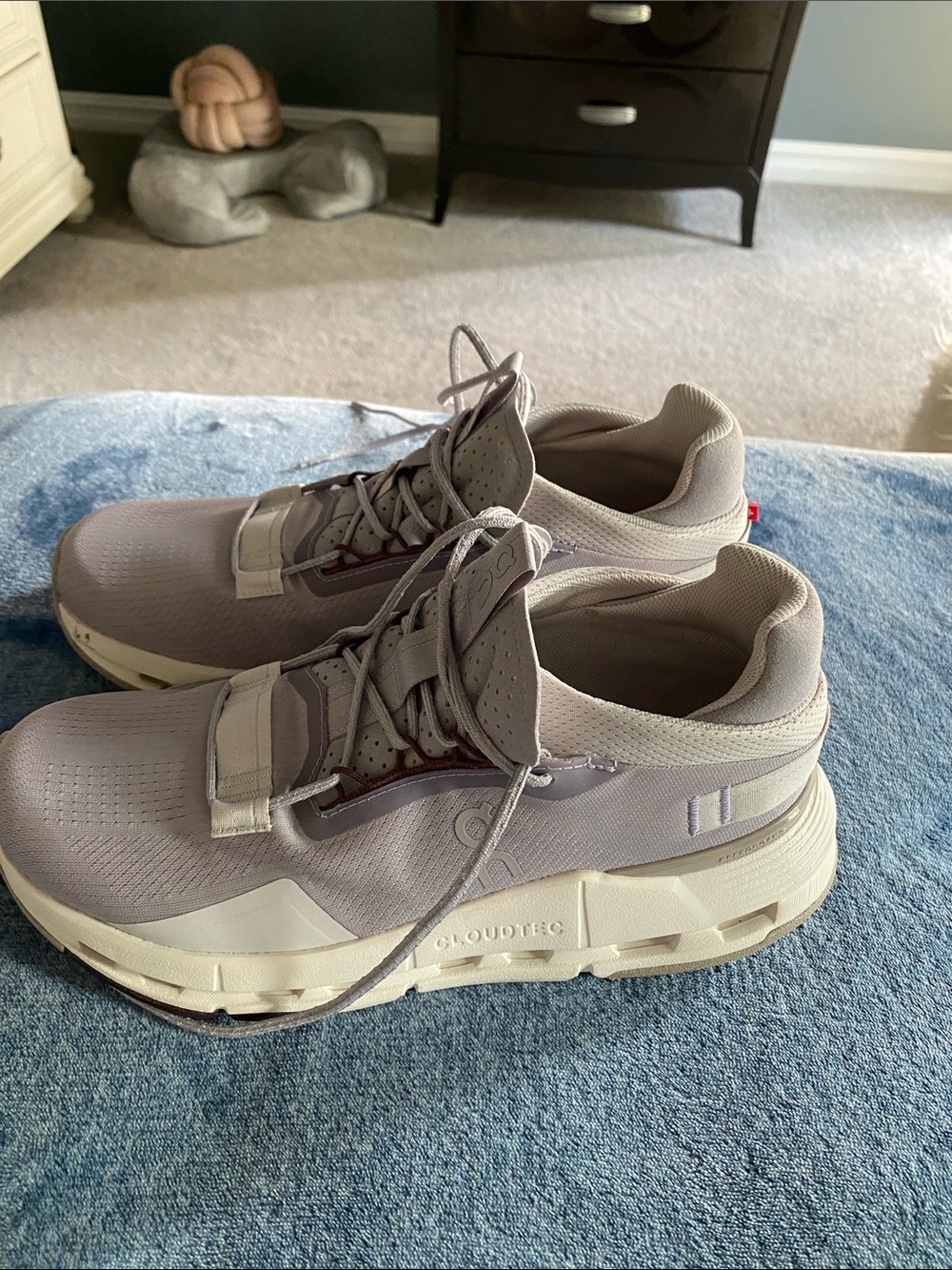 Women’s Lightweight CloudTech Sneakers - Lavender Gray